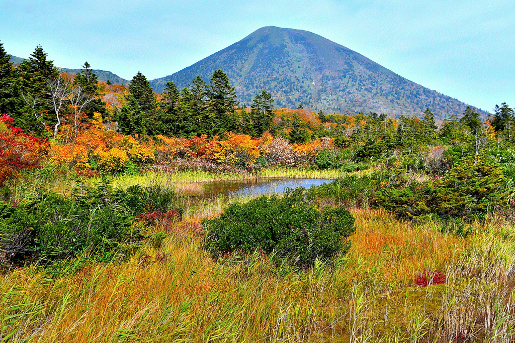 八甲田山.高田大岳「睡蓮沼紅葉」