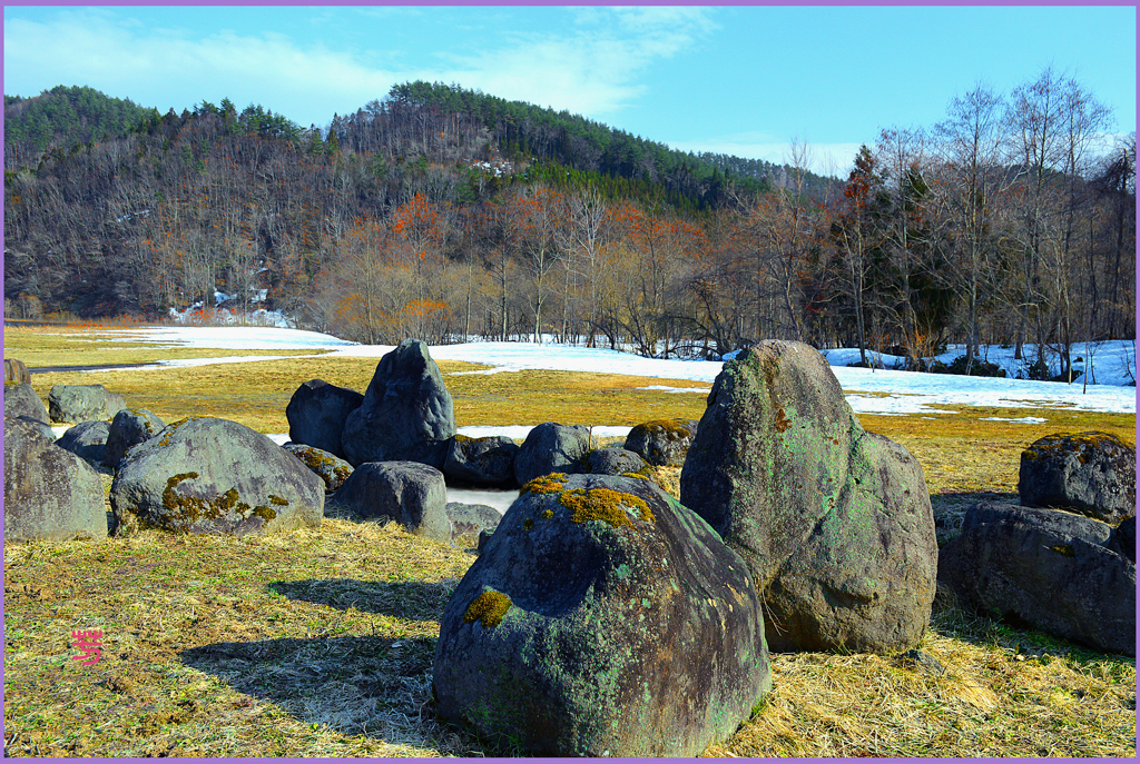 残雪のストーンサークル