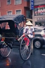 春雨と人力車