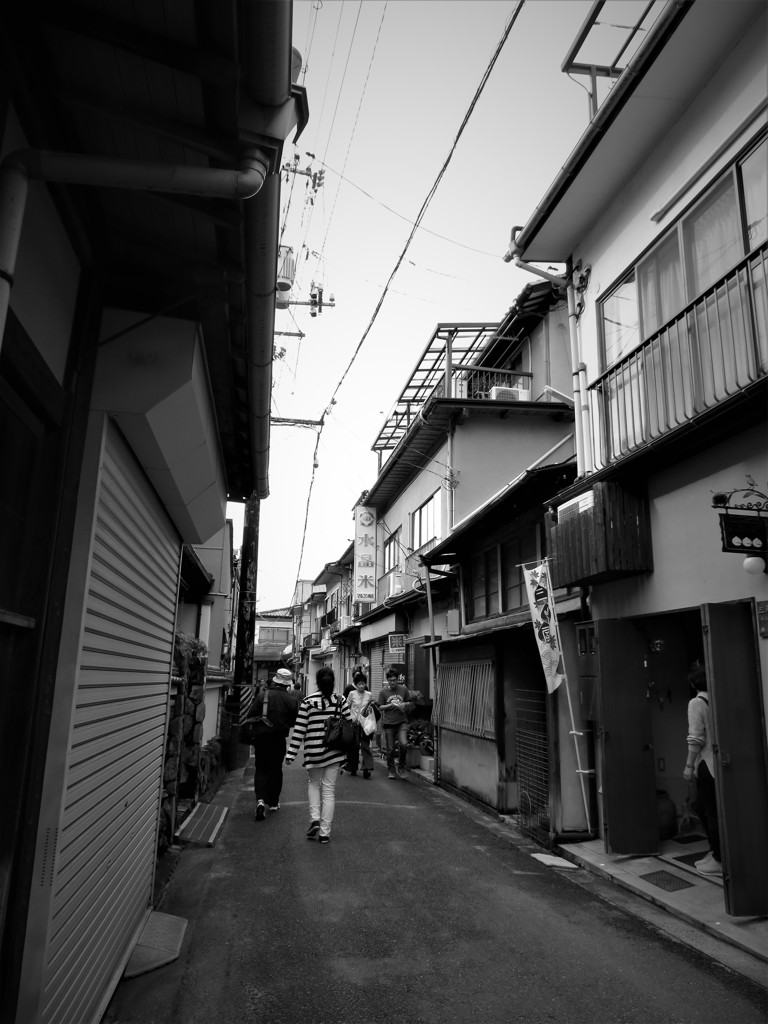 路地裏