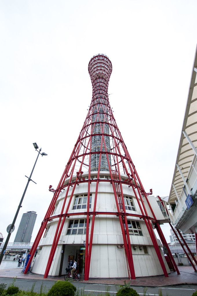 煽る【神戸ポートタワー】