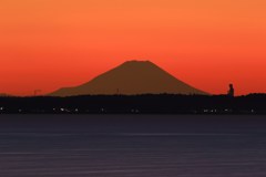 富士山を祈る牛久大仏＜行方市＞