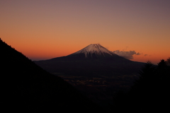 夕陽が染める