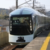 延方駅通過