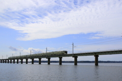 四季島と北浦橋梁