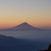 朝焼けの富士山