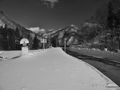 雪景色 「バス停」