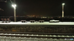 夜の姨捨駅ホーム