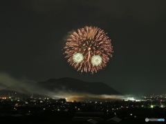 残煙残る夜景