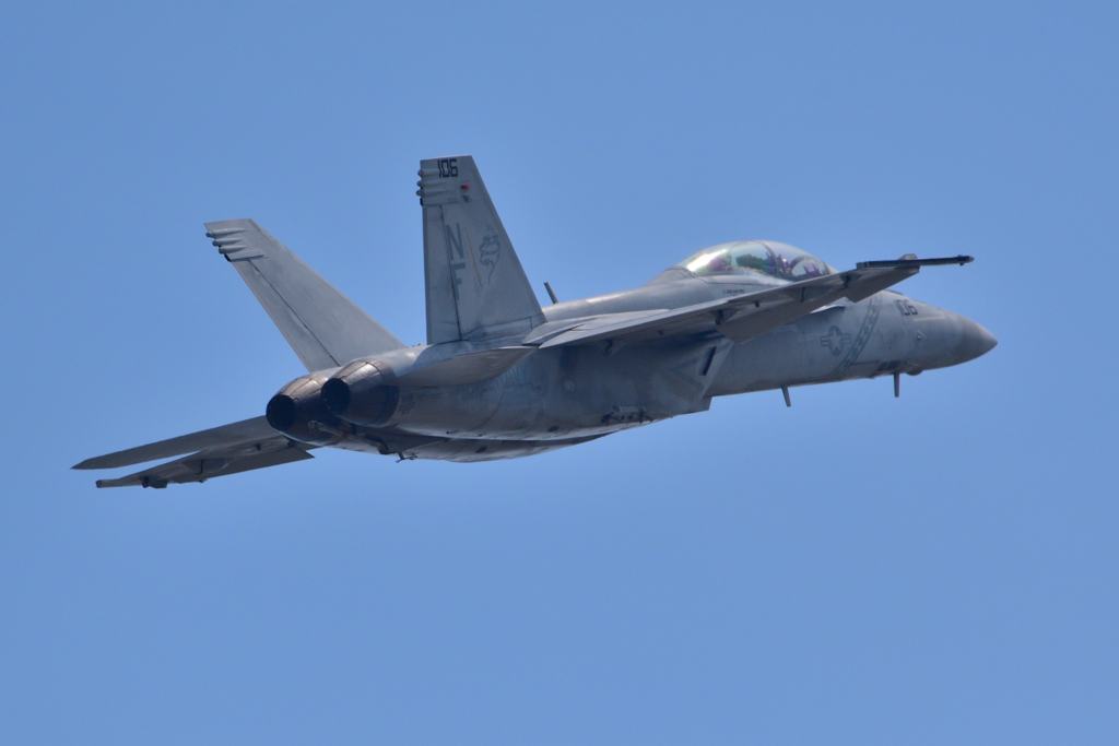 ＦＡ-１８スーパーホーネット（２）