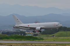 外来機飛来～ＫＣ-７６７～