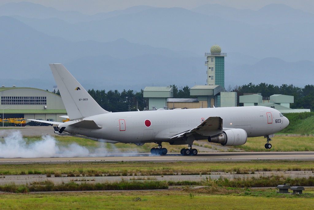 外来機飛来～ＫＣ-７６７～