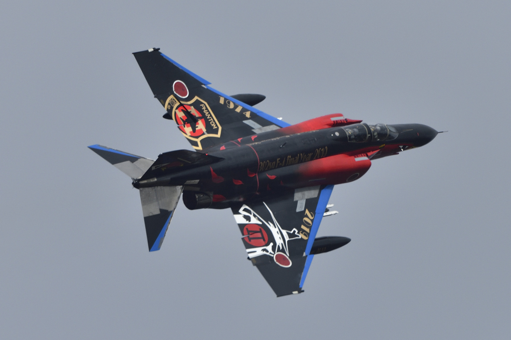 白と黒のオジロ塗装機（１）