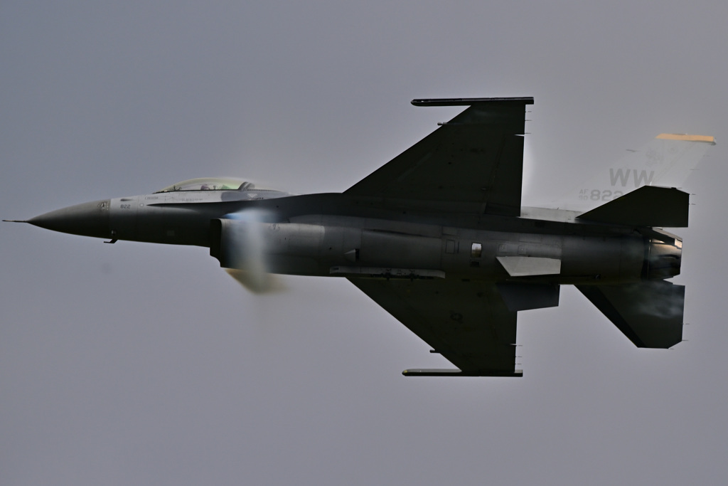 2023三沢基地航空祭_17～F１６デモチーム_4～ by フォト太郎 （ID