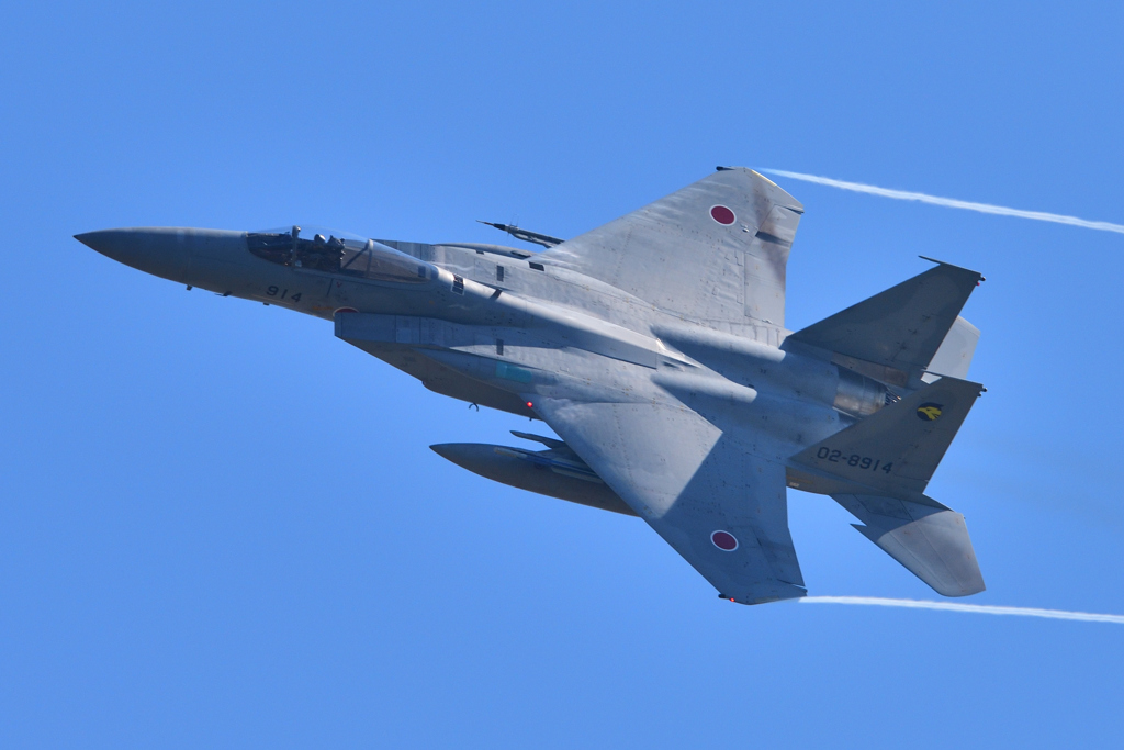 秋晴れとＦ-１５（１）