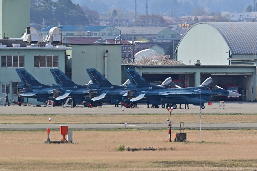 0406_小松基地へ出張訓練中のファイターF-２