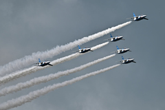 小松基地航空祭ブルーインパルス飛ぶ_①