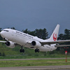 小松空港のJAL機