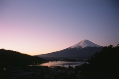 夜明けと富士山