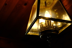 山小屋の灯