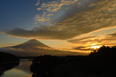 田貫湖の朝焼け