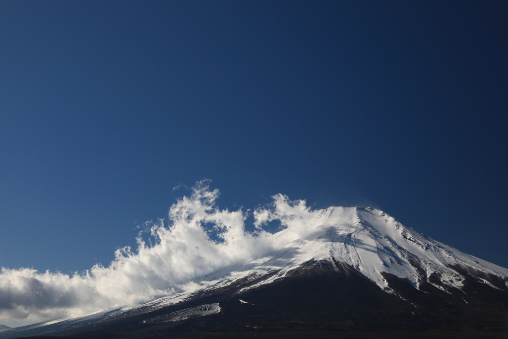 雲を纏う