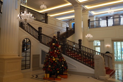 宝塚 ホテルロビーも クリスマス