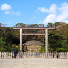 秋の日や 桃山御陵は 木もまばら