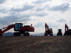 山の上 宅地開発？ 重機たち