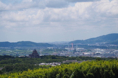 久々の 梅雨の晴れ間や 視界良し　①大阪、伏見城方面