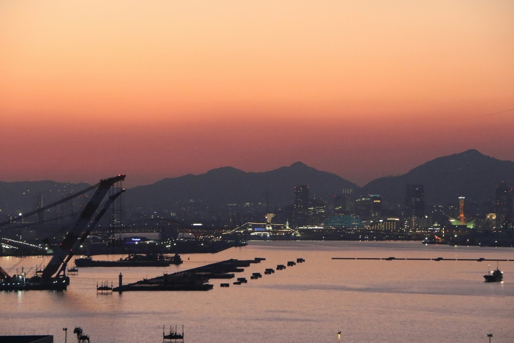 神戸港の夕景