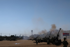 空砲射撃