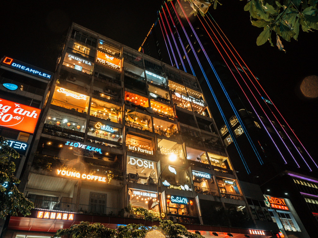 Renovation condominium store