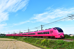 ピンクの弾丸列車