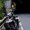 山道のトンネル