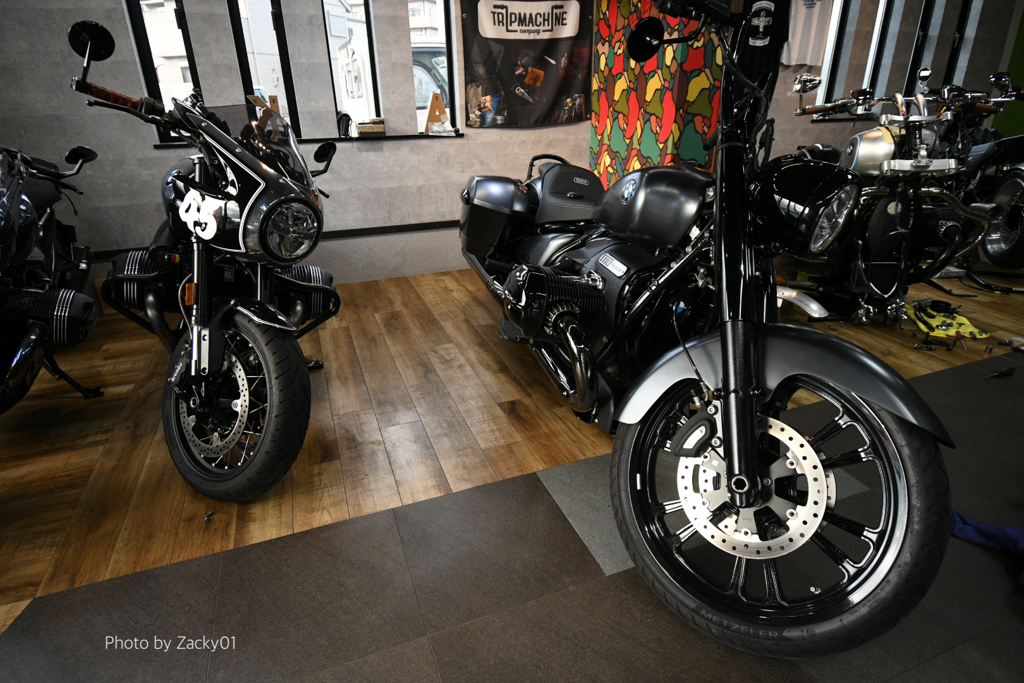 バイク屋の景色