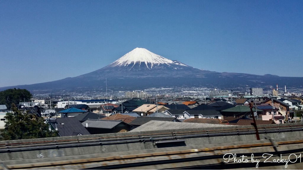 富士山  /  新幹線の車窓から
