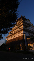 逢魔時に浮かぶ