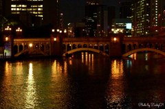 小雨降る水晶橋