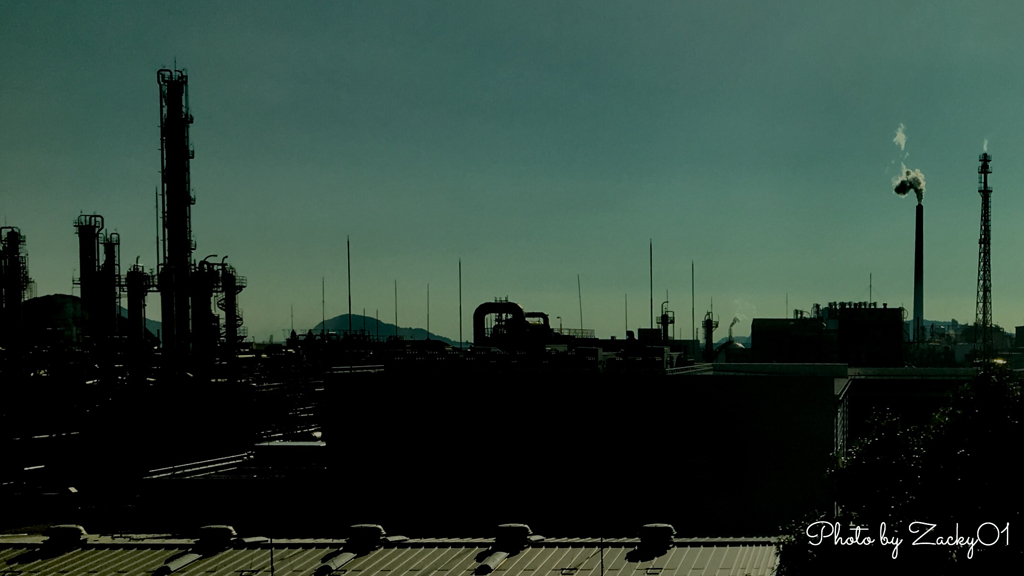 島と工場の営み