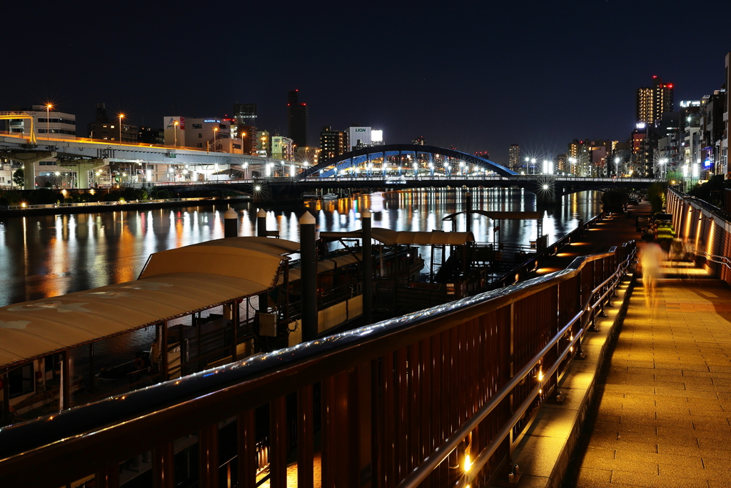 隅田川夜景（駒形橋と隅田川テラス）