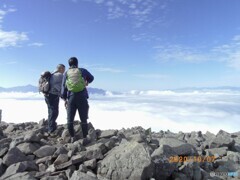 編笠山頂上にて　雲海