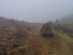 先の見えない登山
