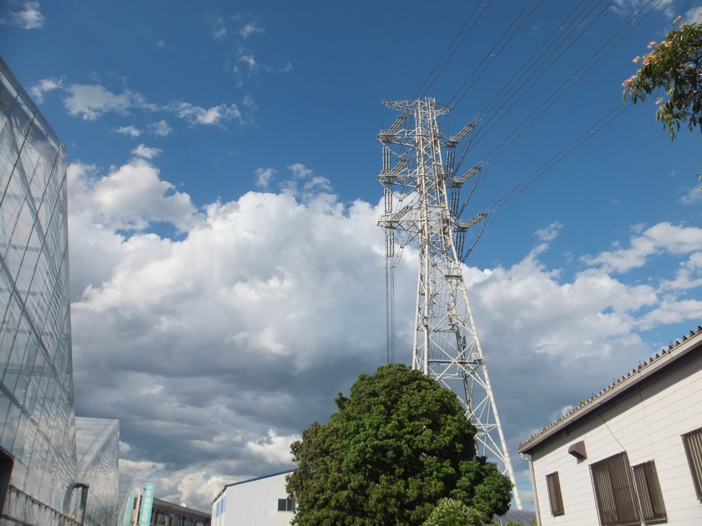 暗雲立ち込めて