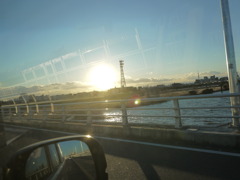 空に浮かぶ橋