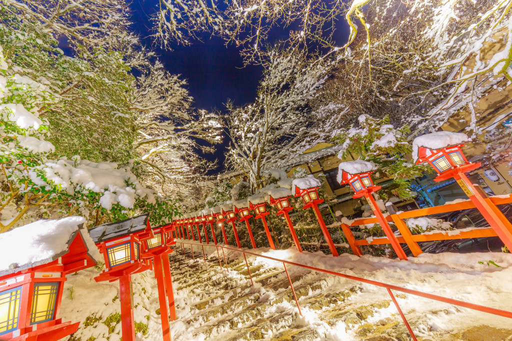 貴船神社の積雪限定ライトアップ8