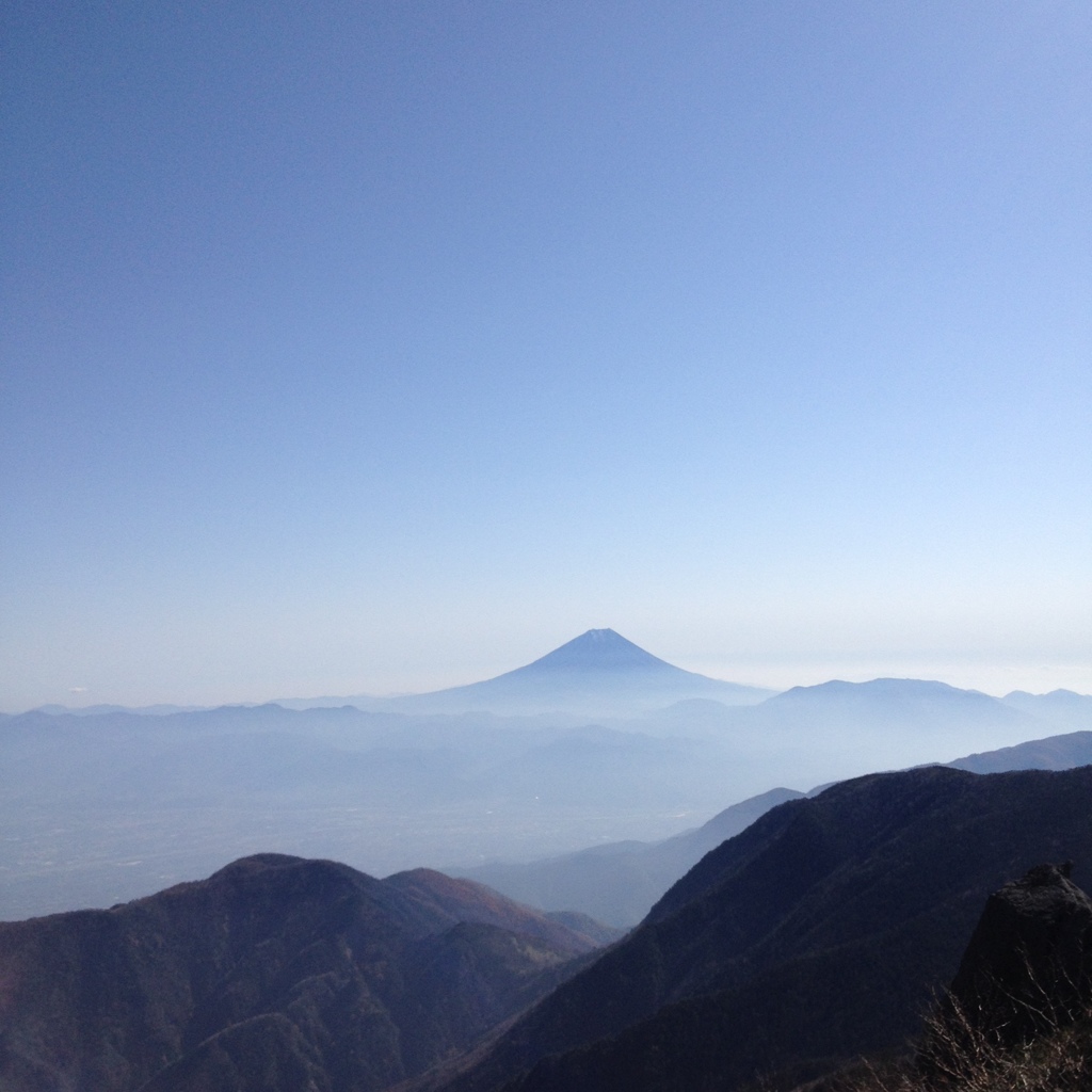 鳳凰山から望む富士