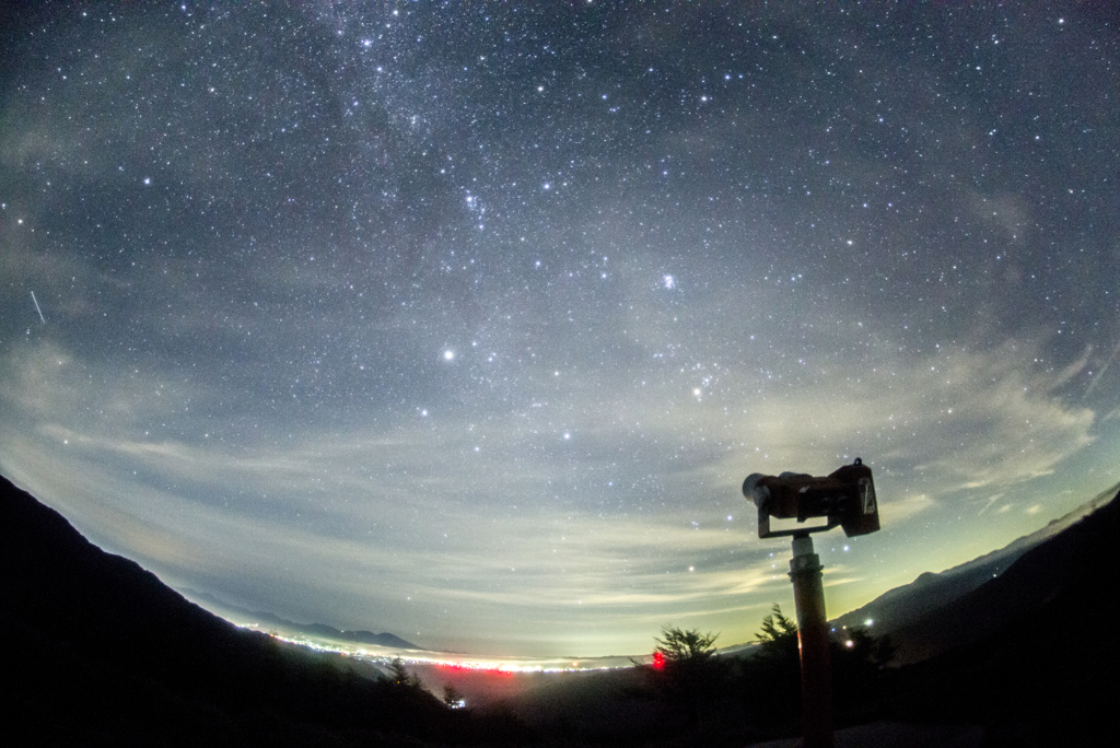 雲間の星を望む