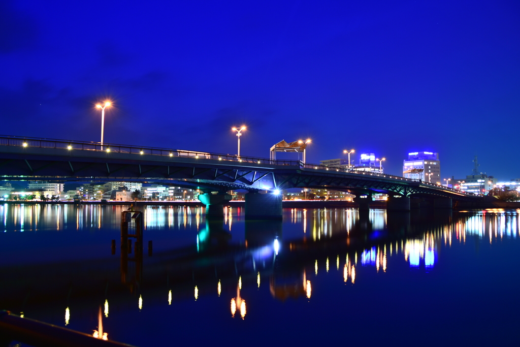 松江の夜景