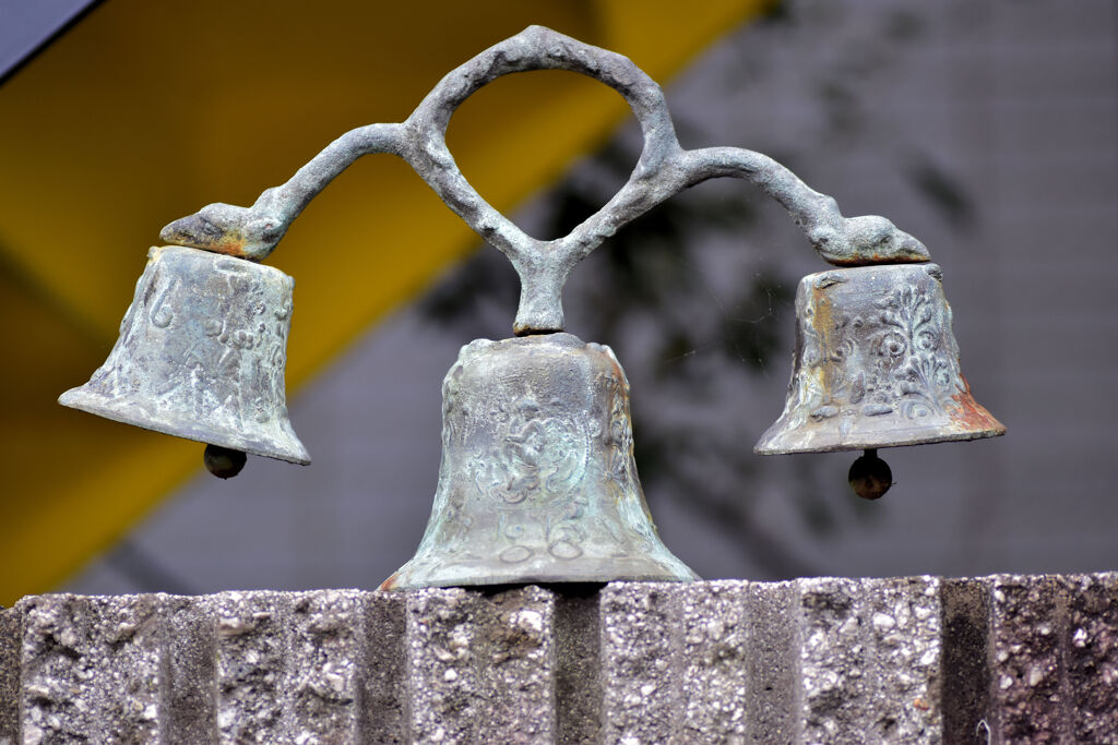 民家の玄関で・・・